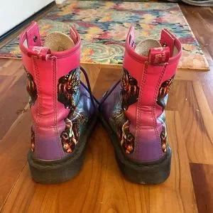 Martens Shoes Doc Martens Size Pink Purple With Statue
